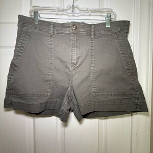 a new day Women's Green Shorts size 16